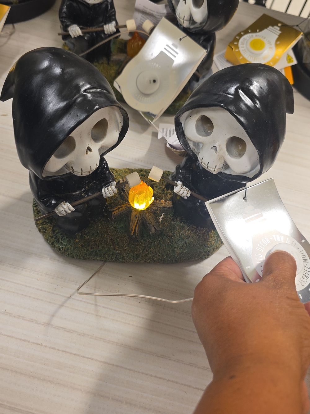 Skull Reaper Duo Halloween Figurine - Black